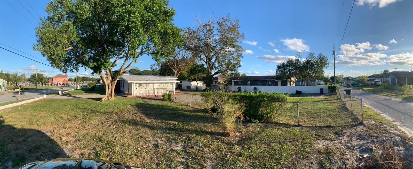 Real estate property located at 1613 Avenue M, St Lucie County, Fort Pierce, FL