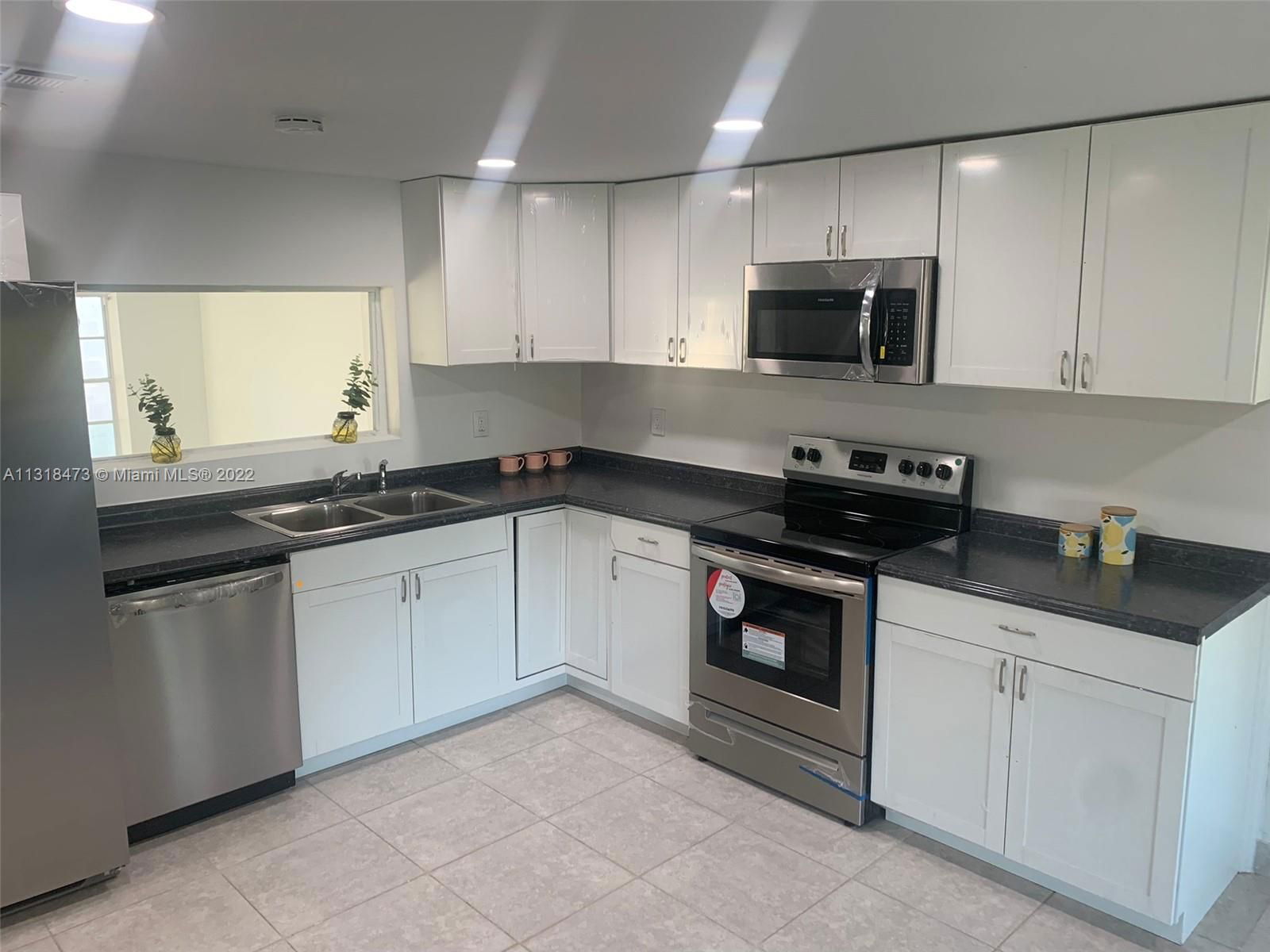 Real estate property located at 1613 Avenue M, St Lucie County, Fort Pierce, FL