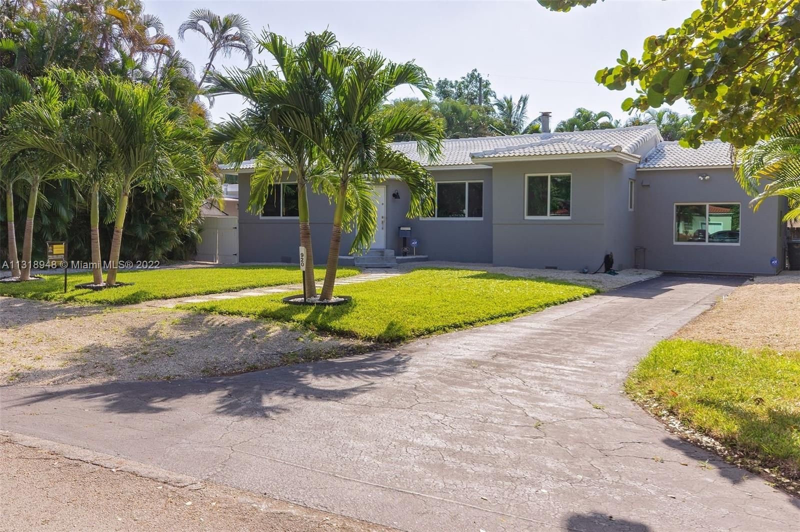 Real estate property located at 920 118th St, Miami-Dade County, Biscayne Park, FL