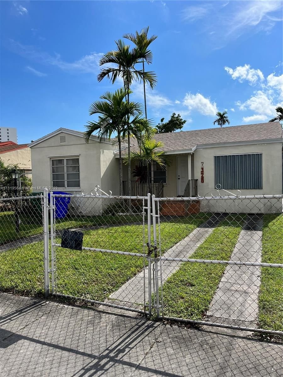 Real estate property located at 2326 2nd St, Miami-Dade County, Miami, FL