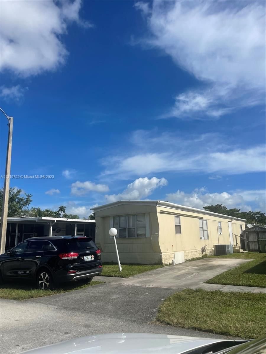 Real estate property located at 641 217th Way, Broward County, Pembroke Pines, FL