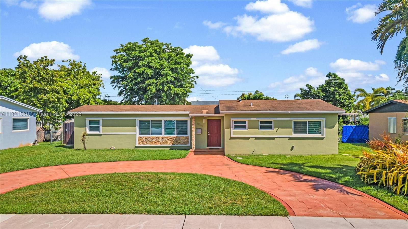 Real estate property located at 10205 Montego Bay Dr, Miami-Dade County, Cutler Bay, FL