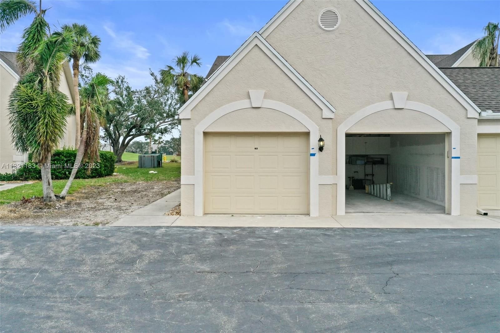Real estate property located at 16321 Kelly Woods Dr #179, Lee County, Fort Myers, FL