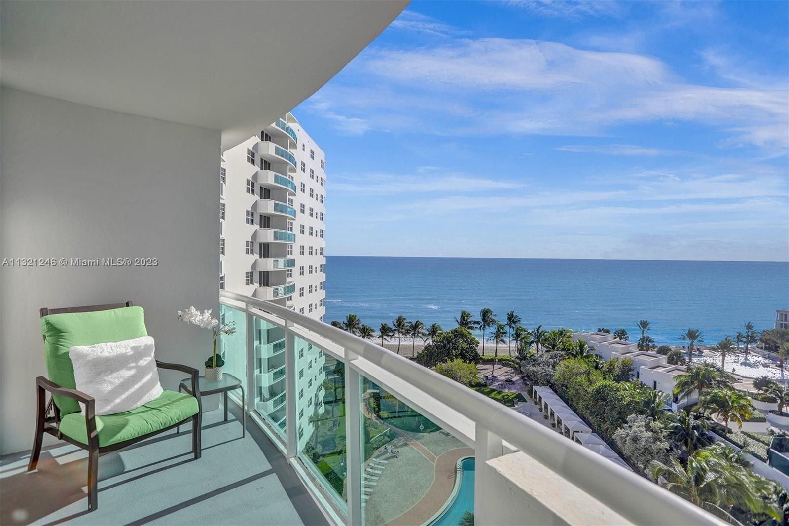 Real estate property located at 3001 Ocean Dr #1025, Broward County, Hollywood, FL