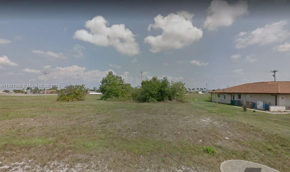 Real estate property located at 1803 15th Place, Lee County, Cape Coral, FL