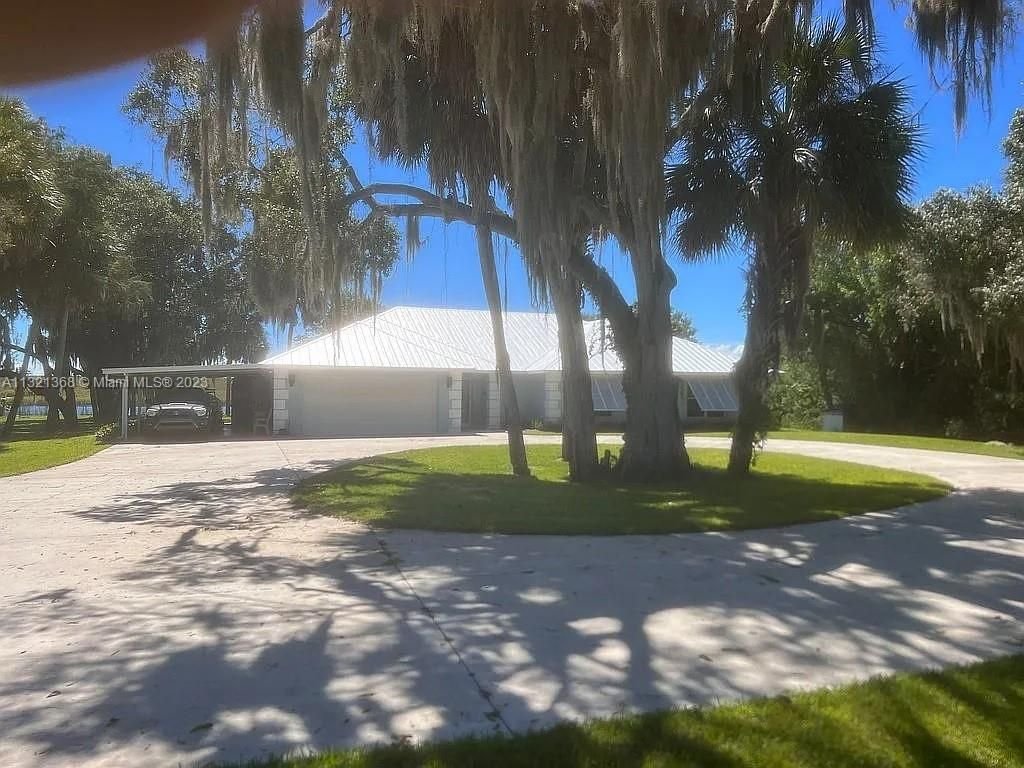 Real estate property located at 8888 Highway 441, Okeechobee County, Okeechobee, FL
