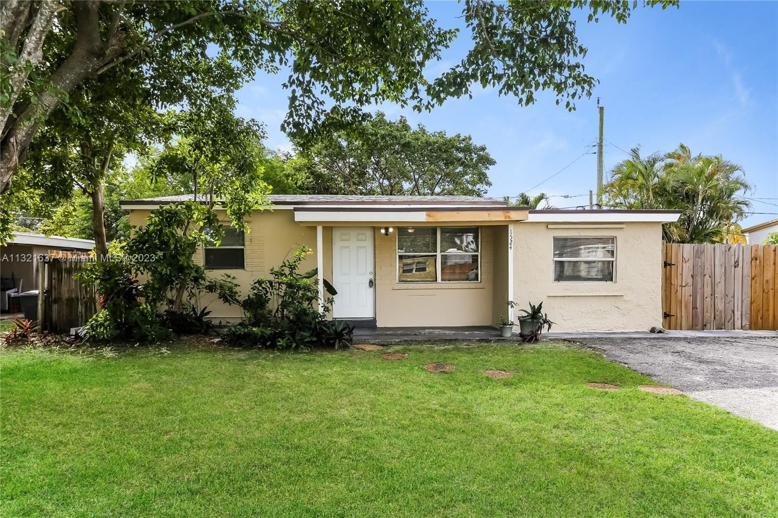 Real estate property located at 1524 27th St, Broward County, Pompano Beach, FL