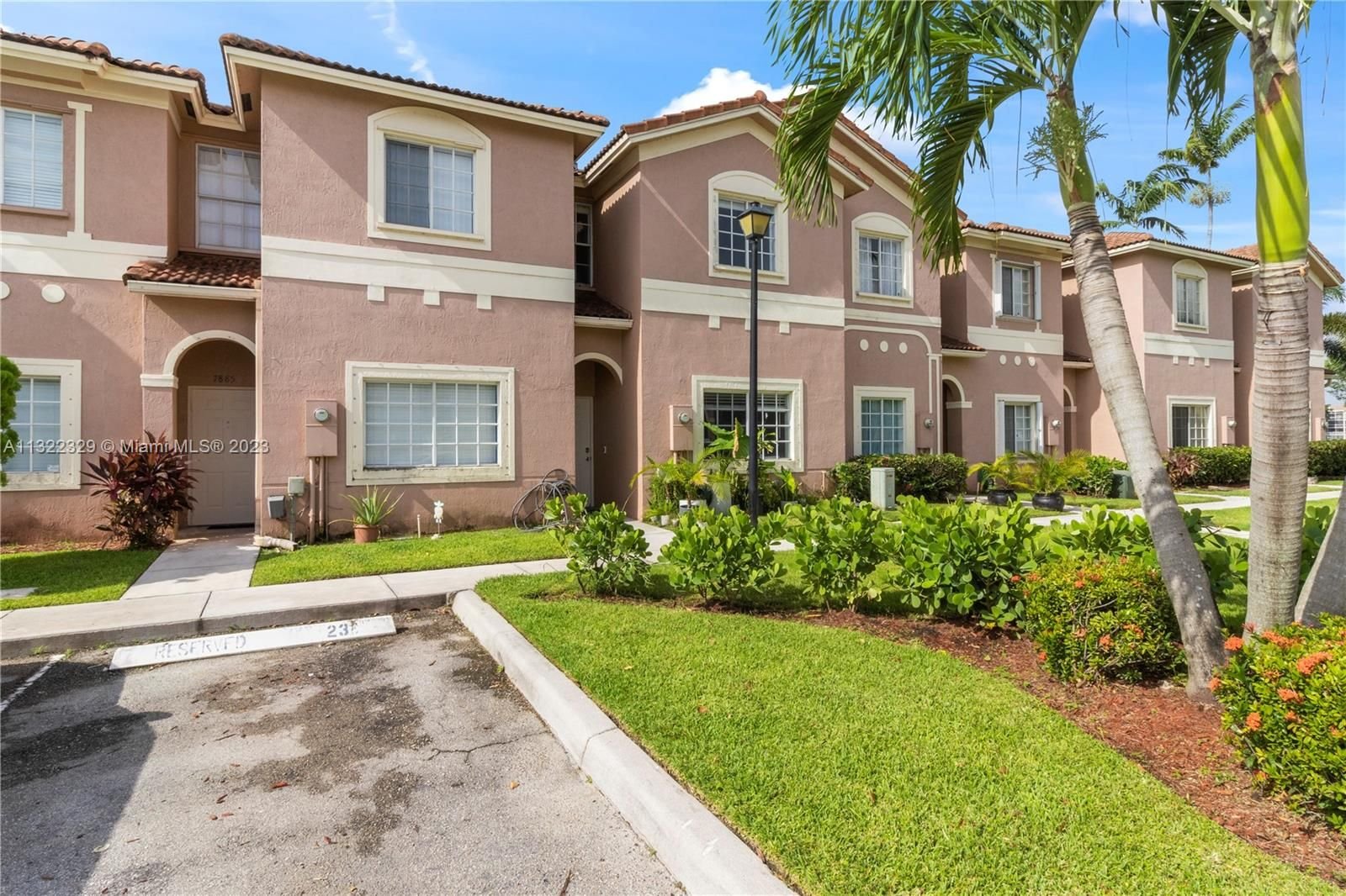 Real estate property located at 7887 Catalina Cir #7887, Broward County, Tamarac, FL