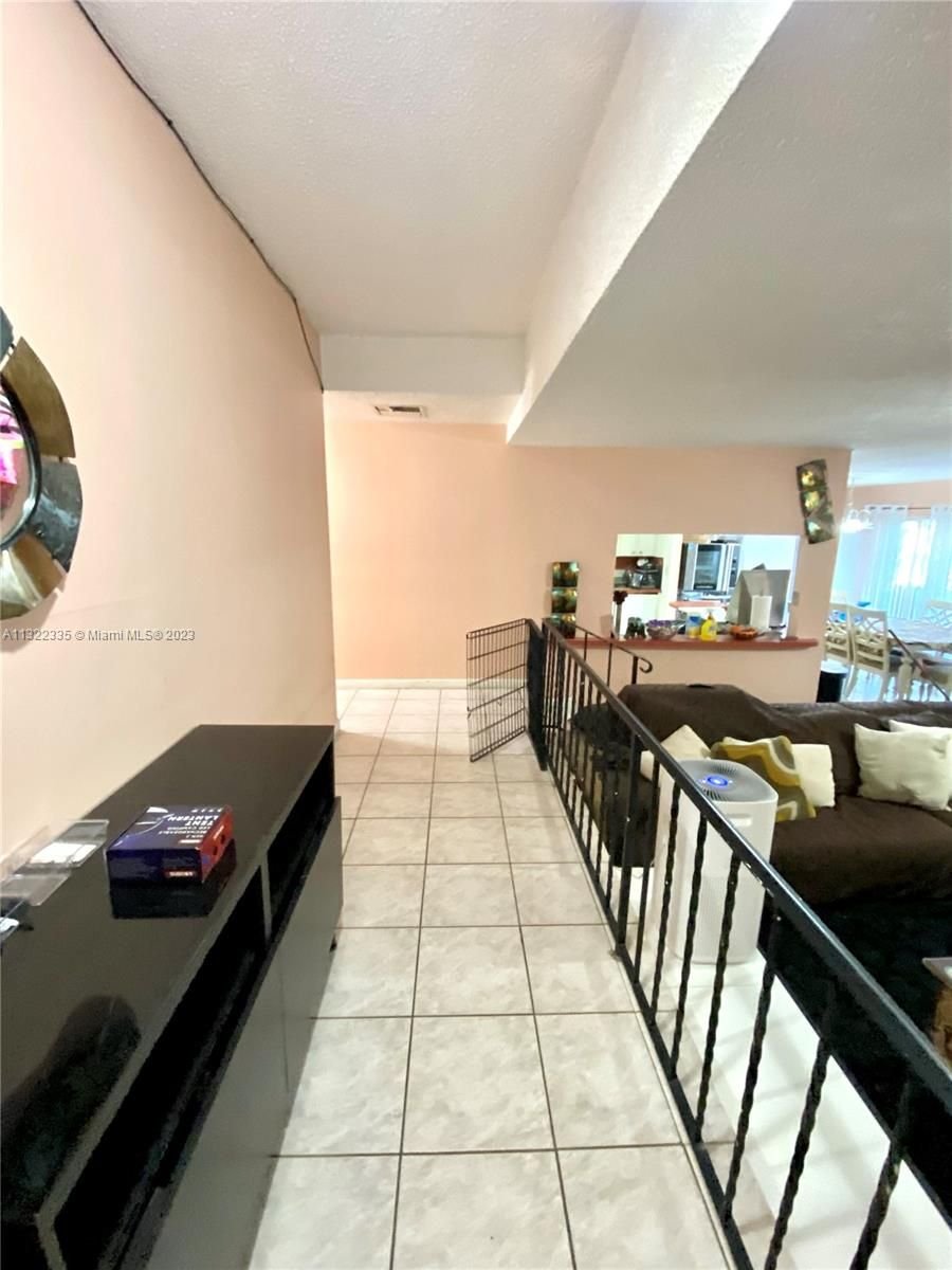 Real estate property located at 4850 63rd Ter #412, Broward County, Davie, FL