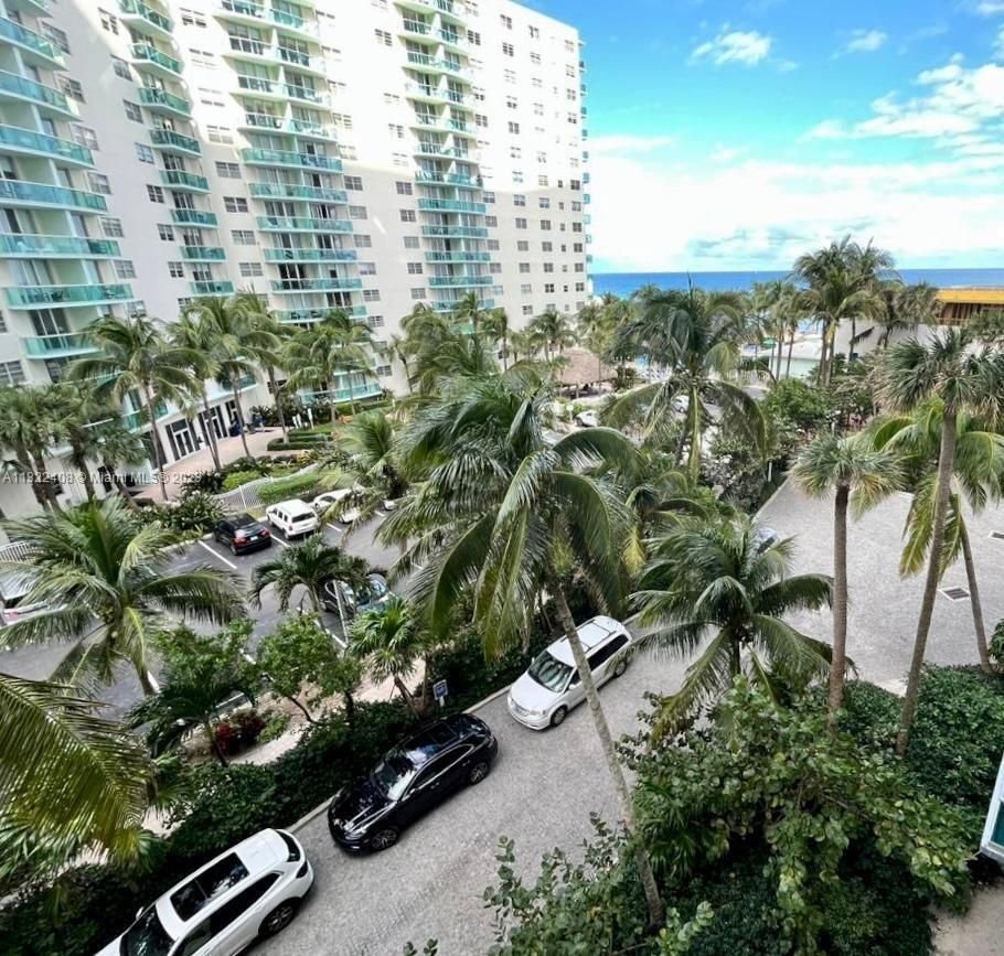 Real estate property located at 4001 Ocean Dr #5M, Broward County, Hollywood, FL