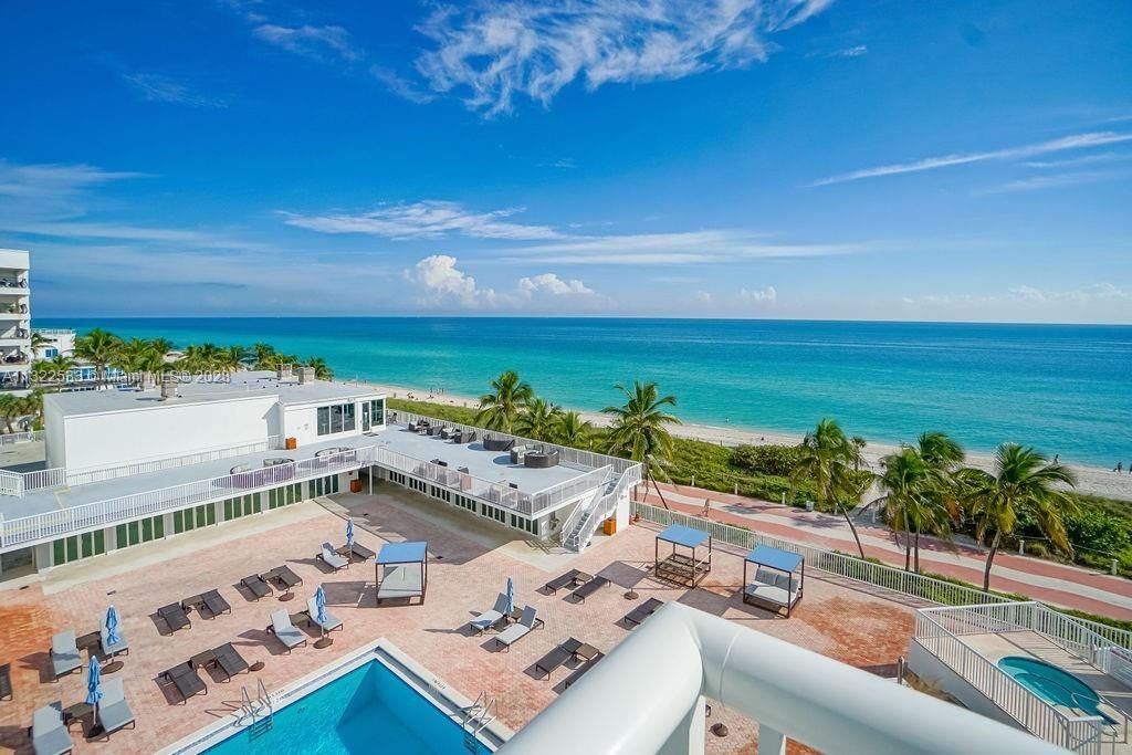 Real estate property located at 5401 Collins Ave #909, Miami-Dade County, Miami Beach, FL