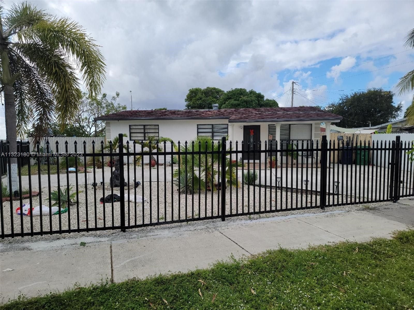 Real estate property located at 601 Curtiss Dr., Miami-Dade County, Opa-locka, FL