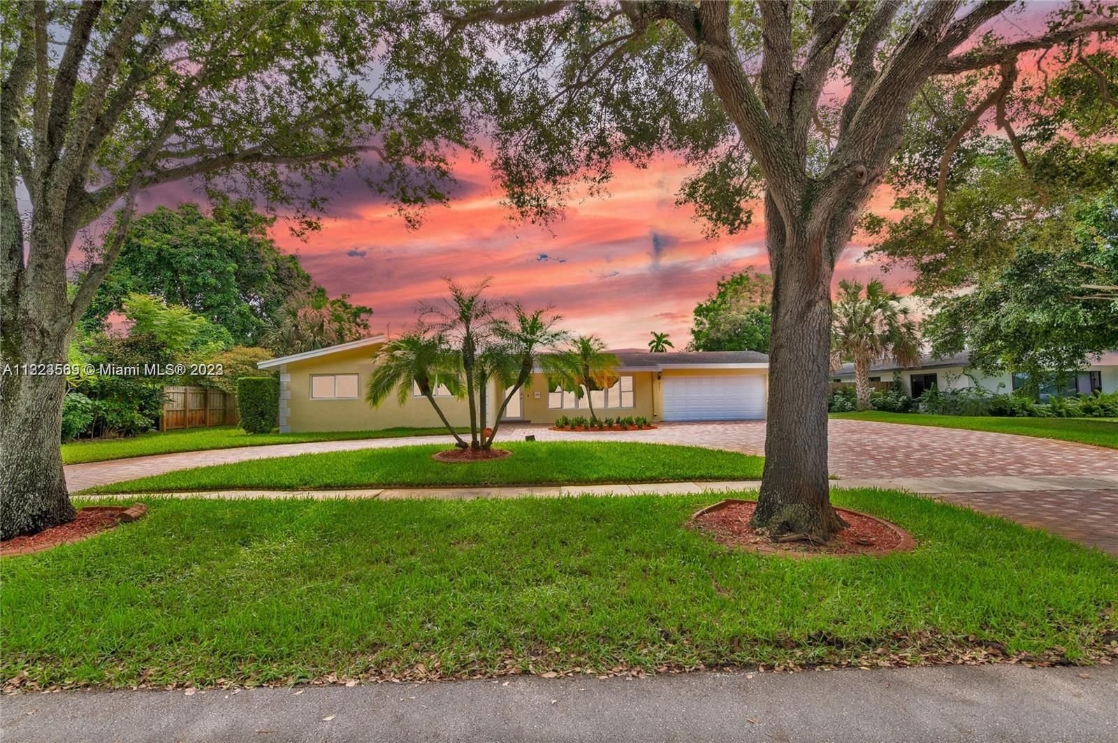 Real estate property located at 821 67th Ave, Broward County, Plantation, FL