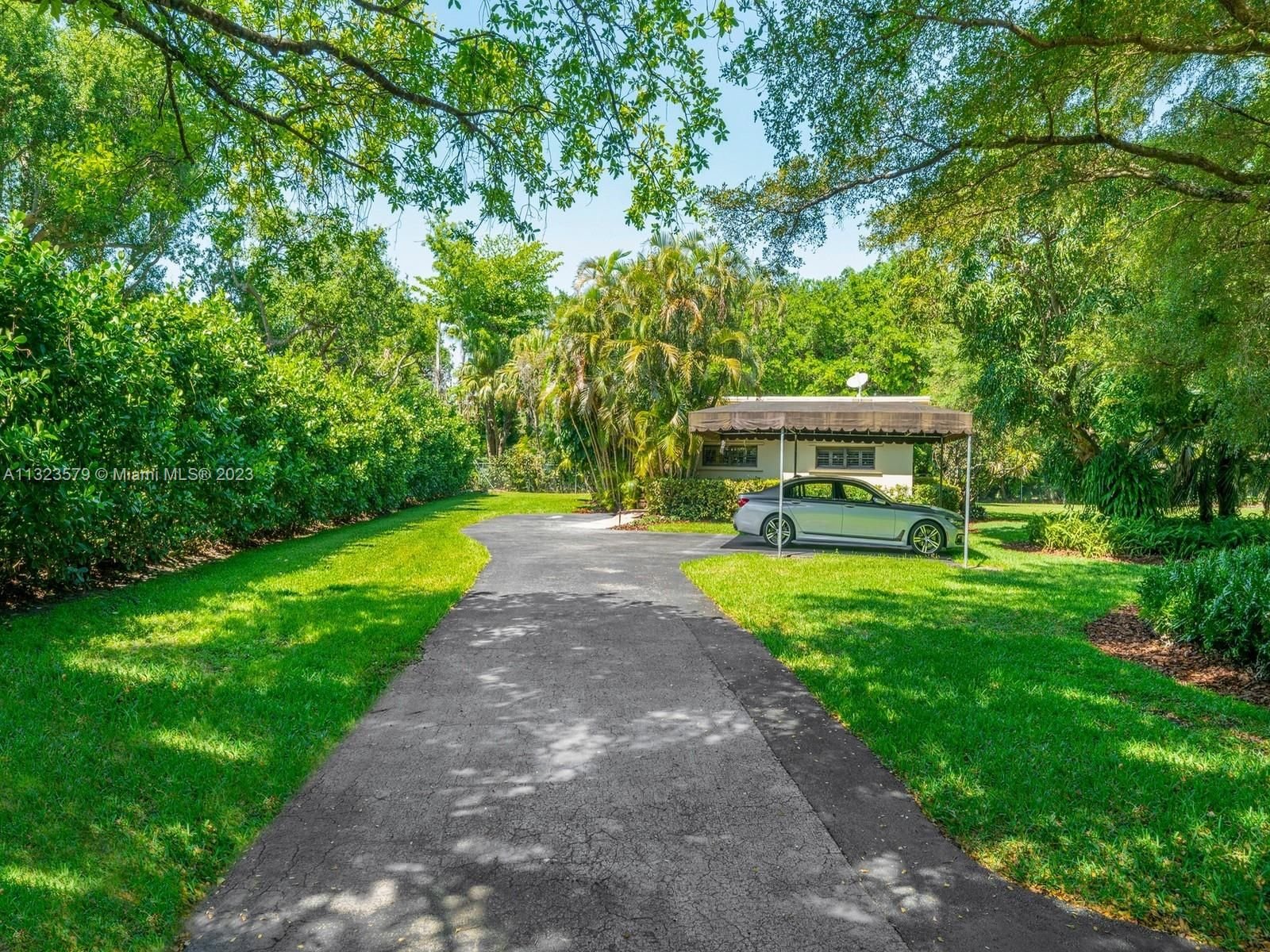 Real estate property located at 6751 106th St, Miami-Dade County, Pinecrest, FL
