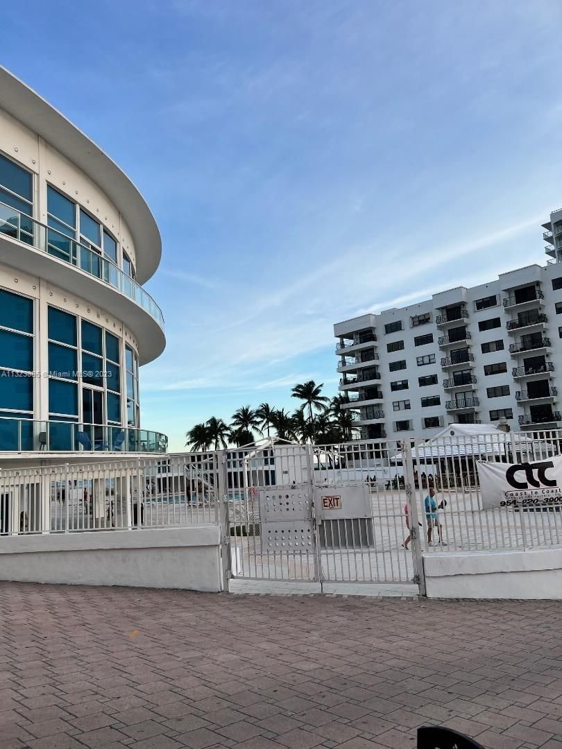 Real estate property located at 5445 Collins Ave #1716, Miami-Dade County, Miami Beach, FL
