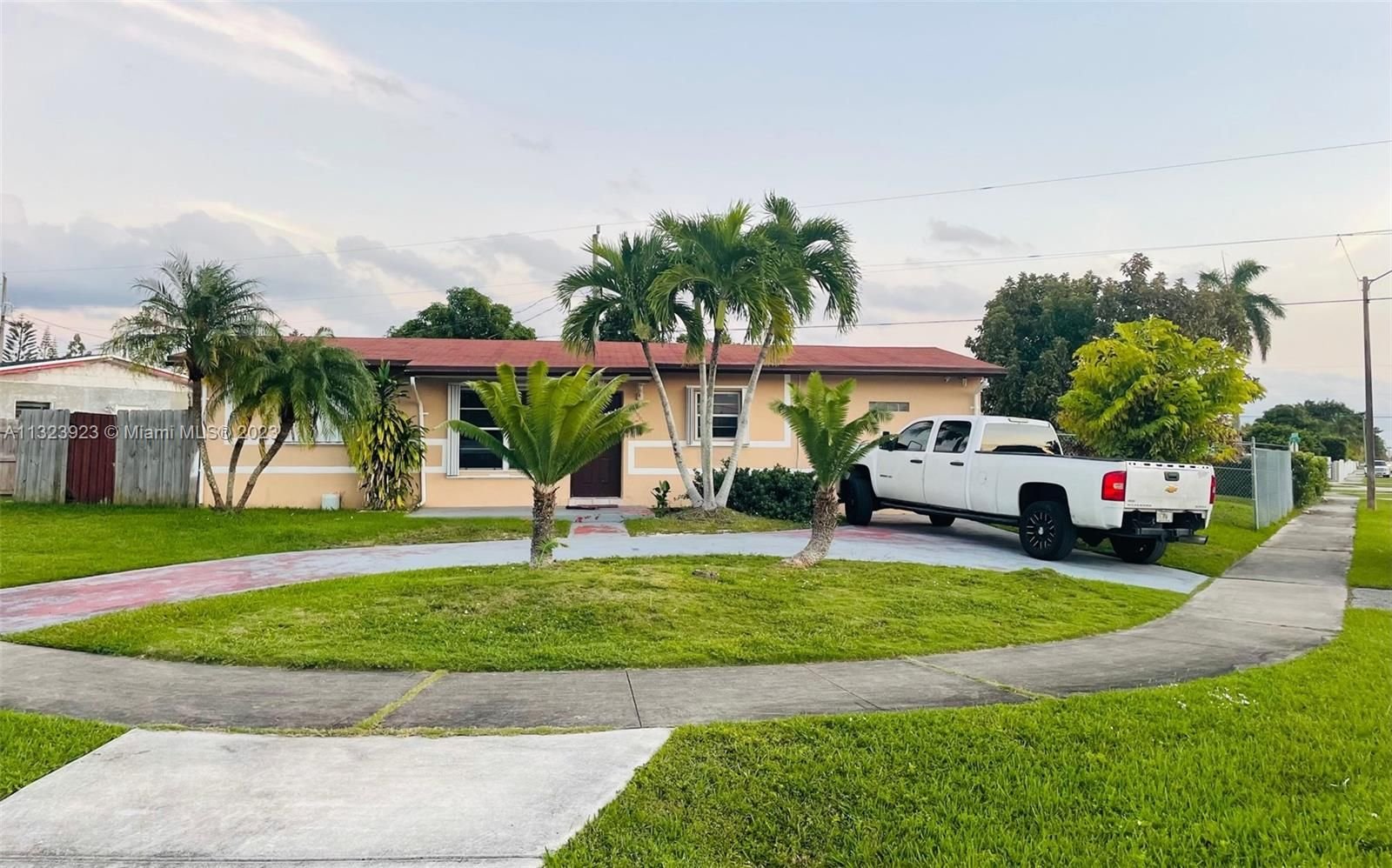 Real estate property located at 11880 186th St, Miami-Dade County, Miami, FL