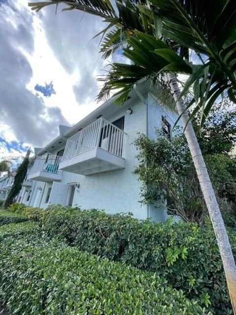Real estate property located at 4133 21st Ter, Broward County, Lighthouse Point, FL
