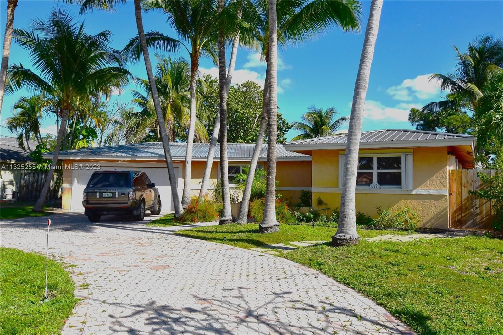 Real estate property located at 2550 Sw 12th St, Palm Beach County, Boynton Beach, FL