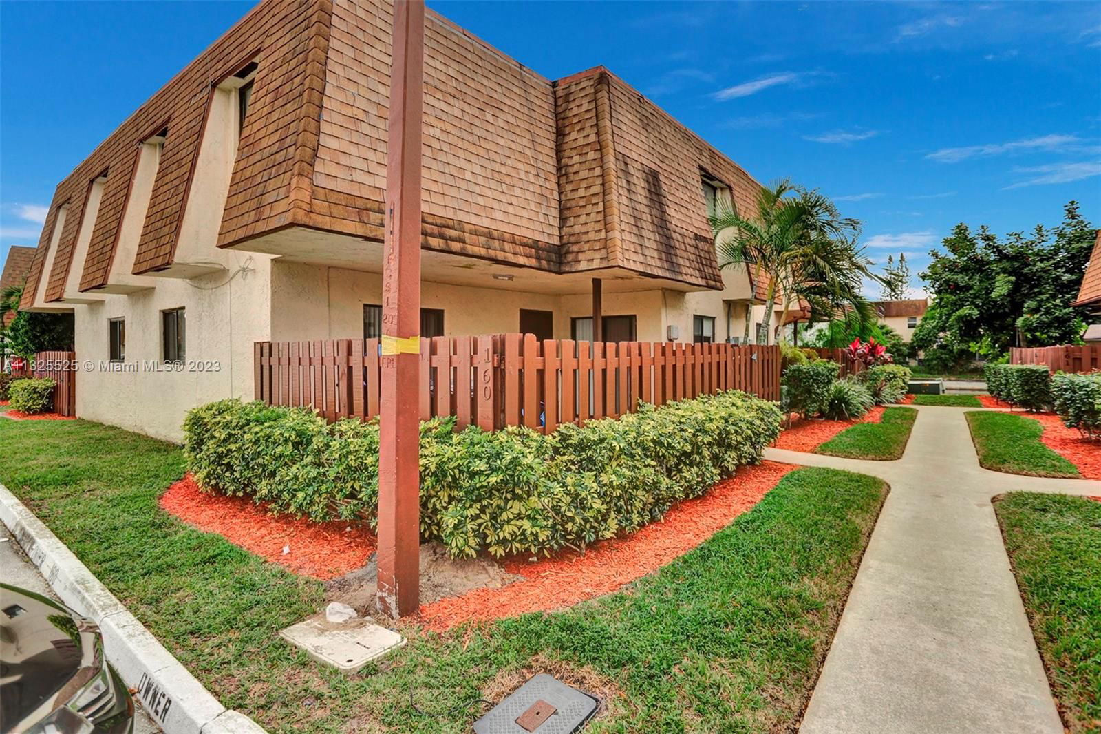 Real estate property located at 160 San Remo Blvd, Broward County, North Lauderdale, FL