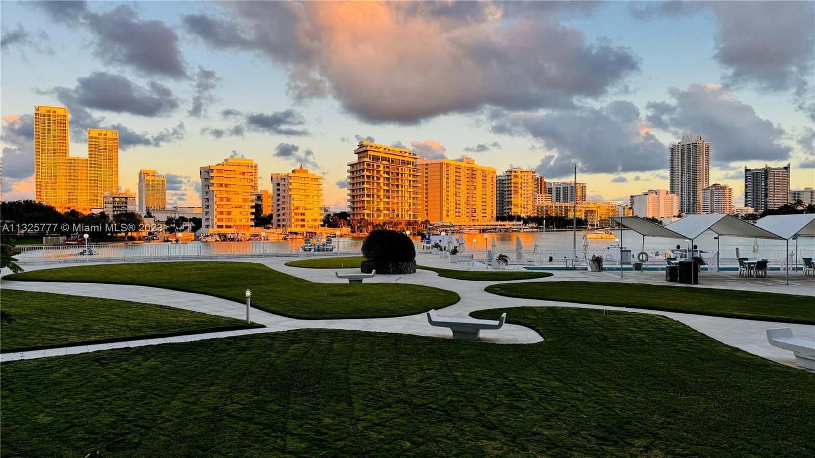 Real estate property located at 900 Bay Dr #108, Miami-Dade County, KING COLE CONDO, Miami Beach, FL