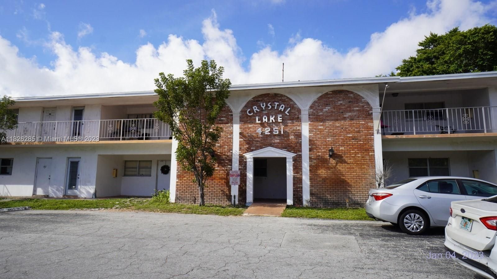 Real estate property located at 4251 9th Ave #202, Broward County, Deerfield Beach, FL