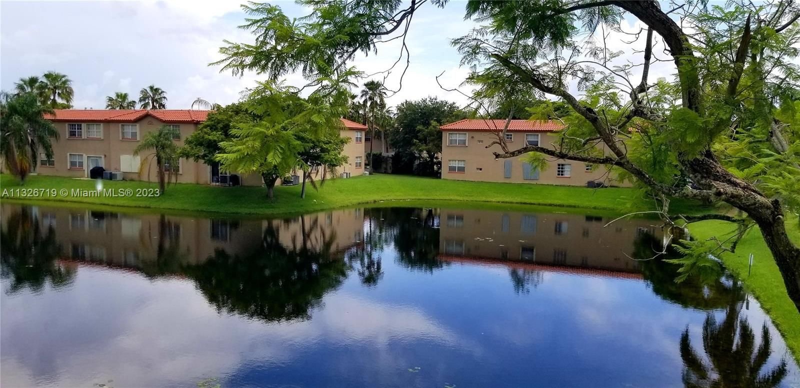 Real estate property located at 8621 5th St #202, Broward County, Pembroke Pines, FL