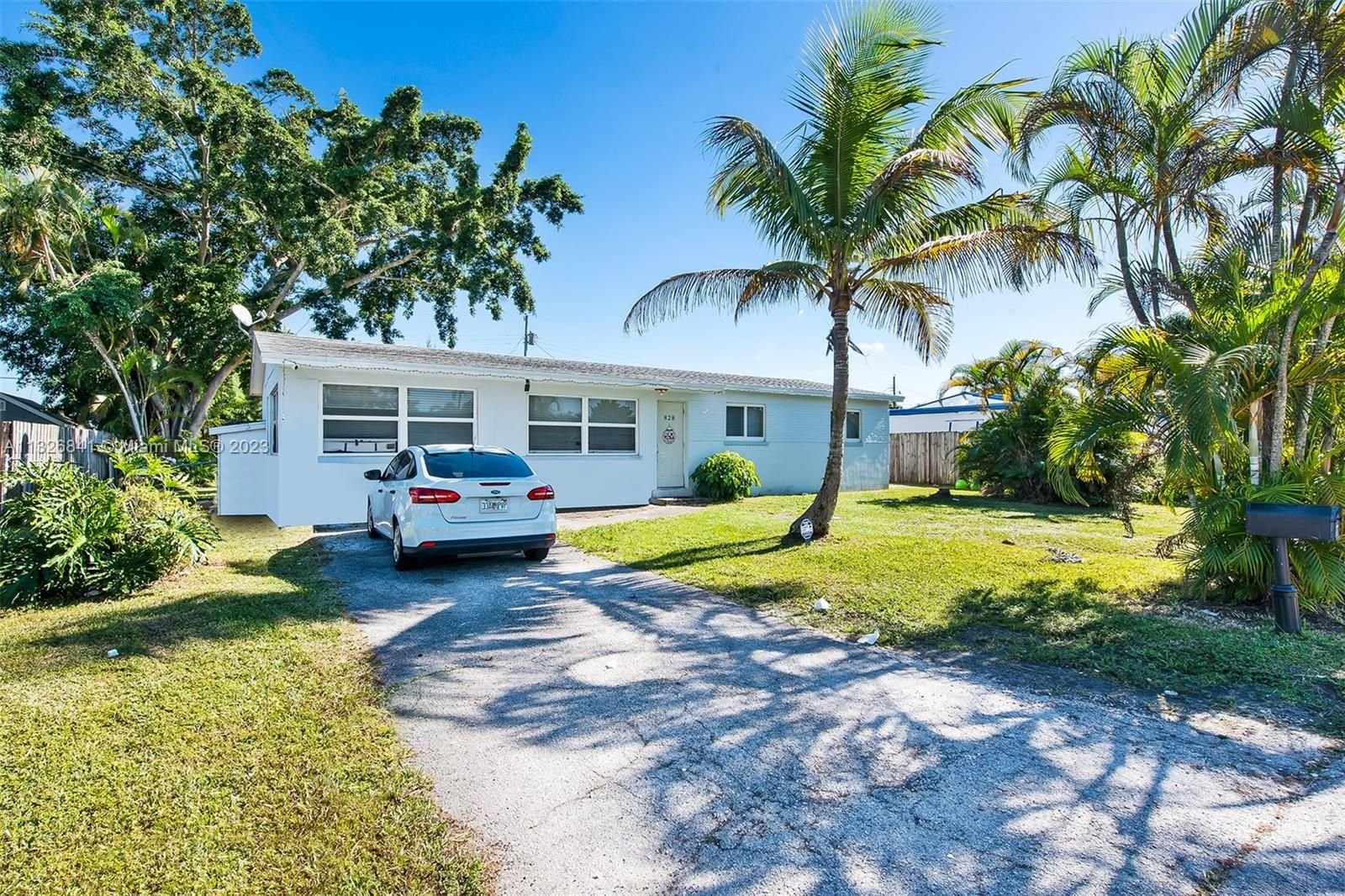 Real estate property located at 828 Burch Dr, Palm Beach County, West Palm Beach, FL