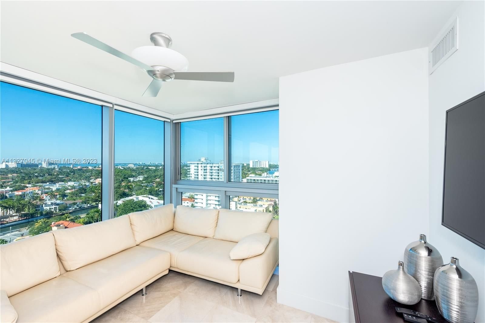 Real estate property located at 2655 Collins Ave #1701, Miami-Dade County, Miami Beach, FL