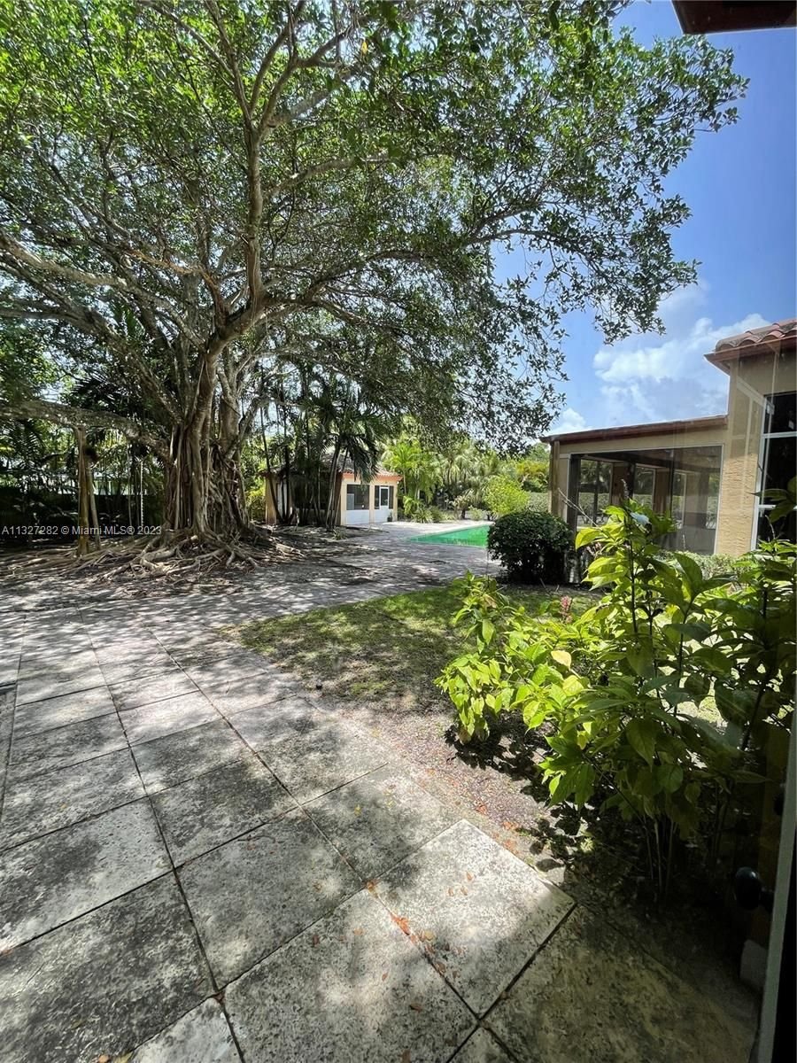 Real estate property located at 14950 71st Ave, Miami-Dade County, Palmetto Bay, FL