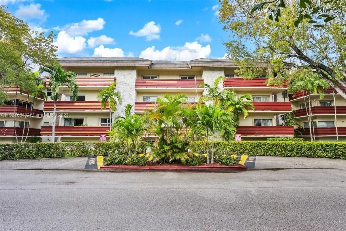 Real estate property located at 1205 Mariposa Ave #207, Miami-Dade County, Coral Gables, FL