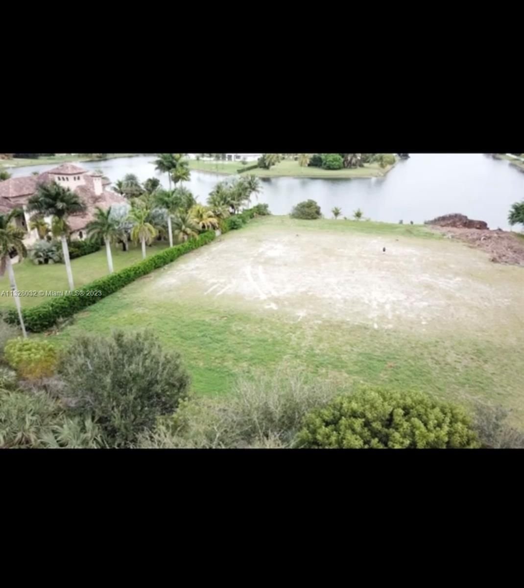 Real estate property located at 5750 Peppertree Cir W, Broward County, Davie, FL