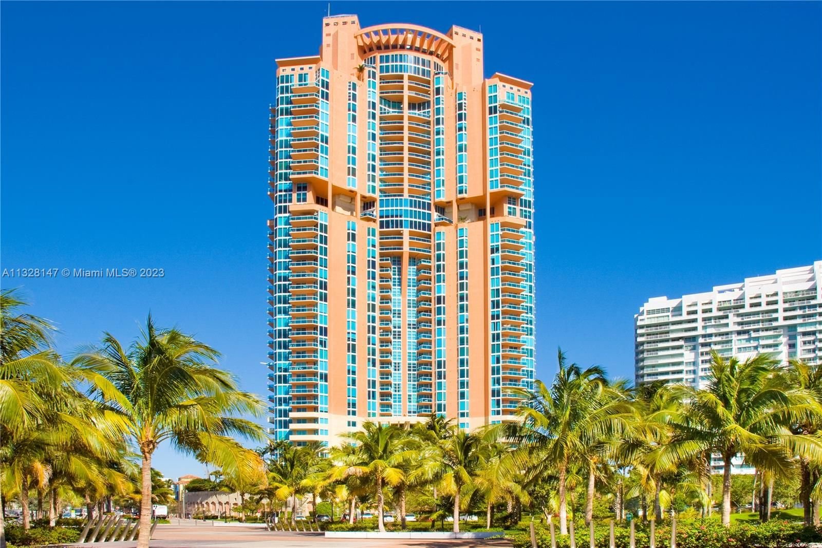 Real estate property located at 300 Pointe Dr #605, Miami-Dade County, Miami Beach, FL