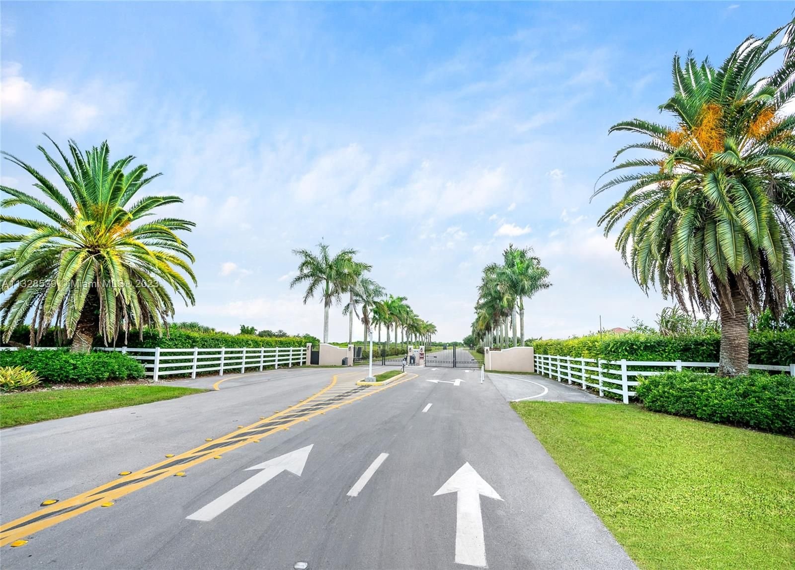 Real estate property located at 35250 218th Ave, Miami-Dade County, Homestead, FL