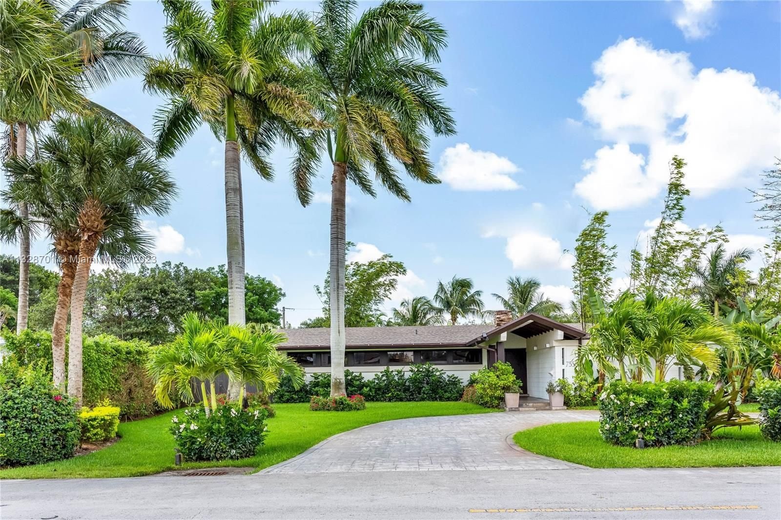 Real estate property located at 7550 60th St, Miami-Dade County, Miami, FL