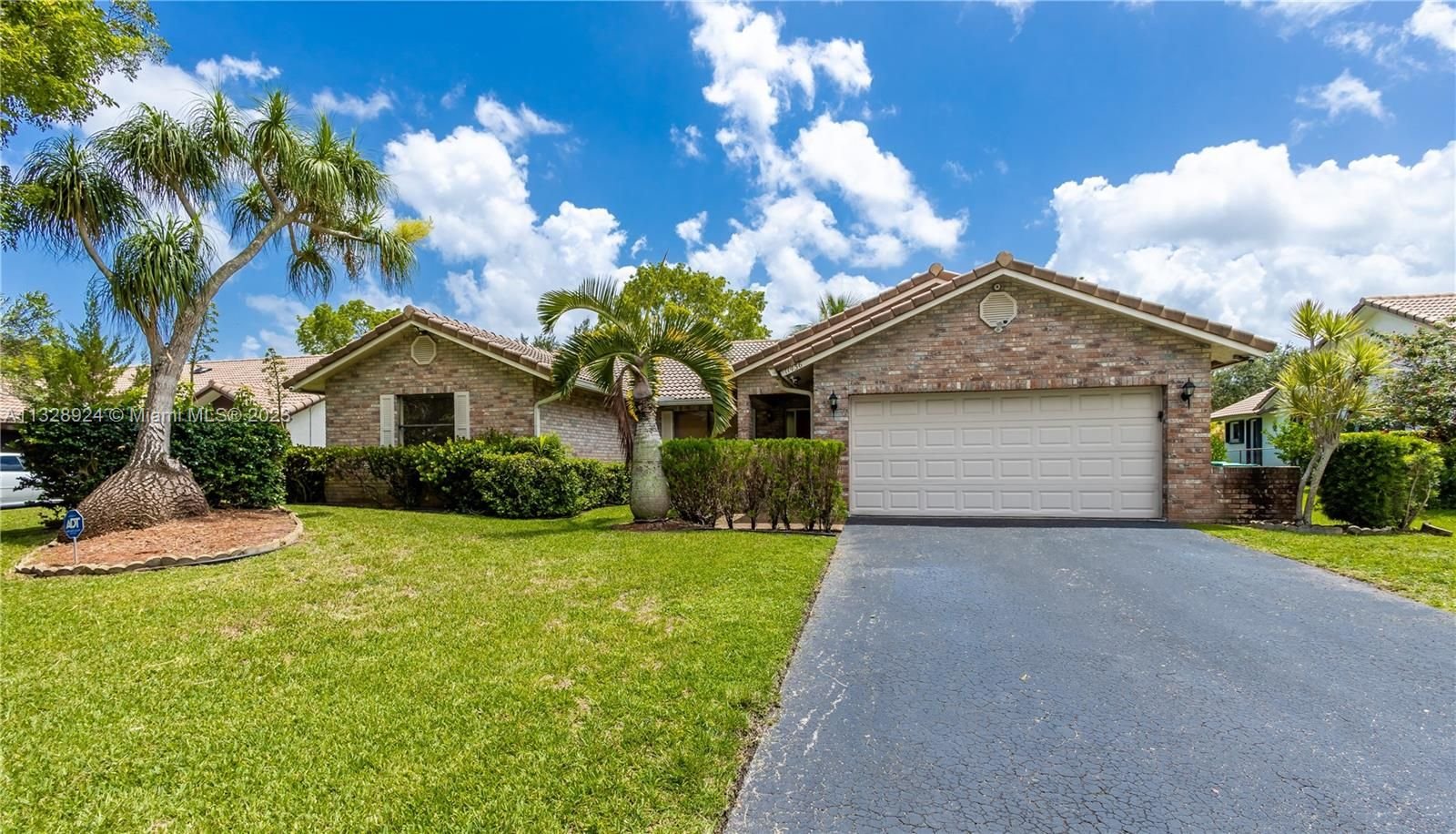 Real estate property located at 11436 1st Pl, Broward County, Coral Springs, FL