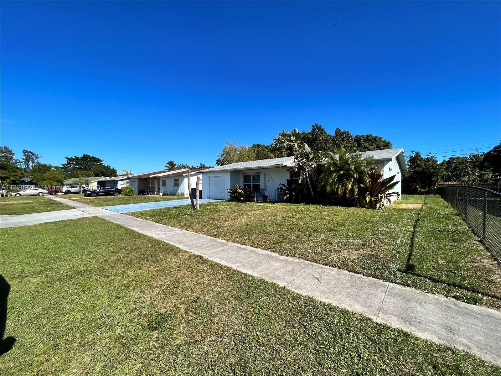 Real estate property located at 5912 Barbados Way E, Palm Beach County, West Palm Beach, FL