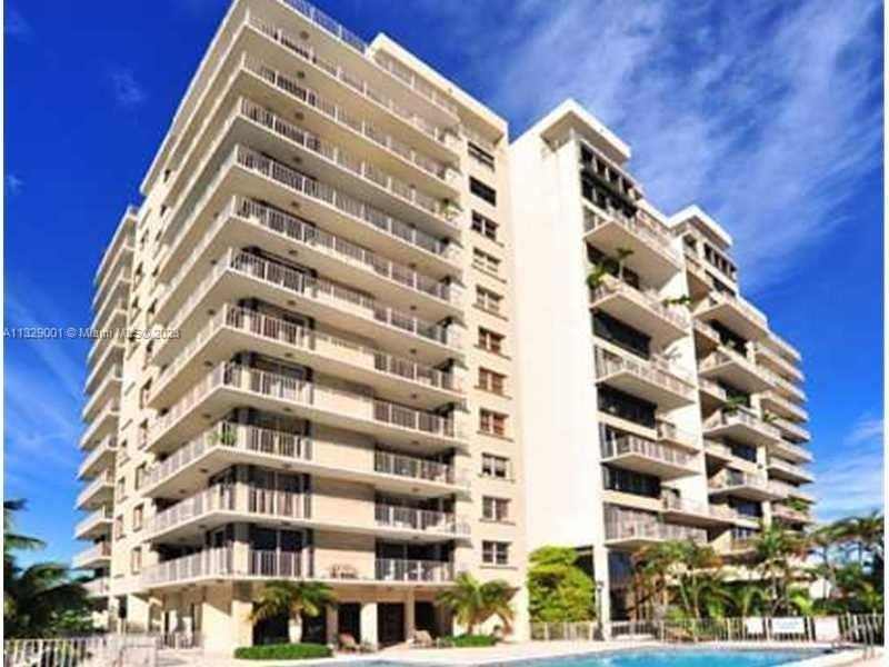 Real estate property located at 801 Venetian Dr #1103, Miami-Dade County, Miami, FL