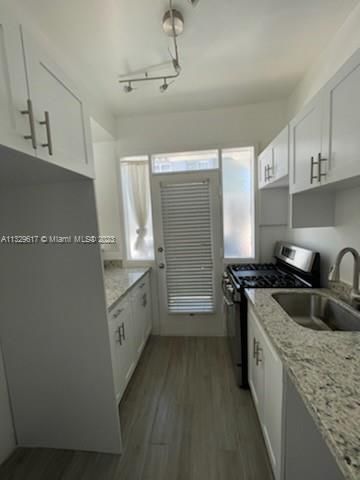 Real estate property located at 4720 Pine Tree Dr #31, Miami-Dade County, Miami Beach, FL