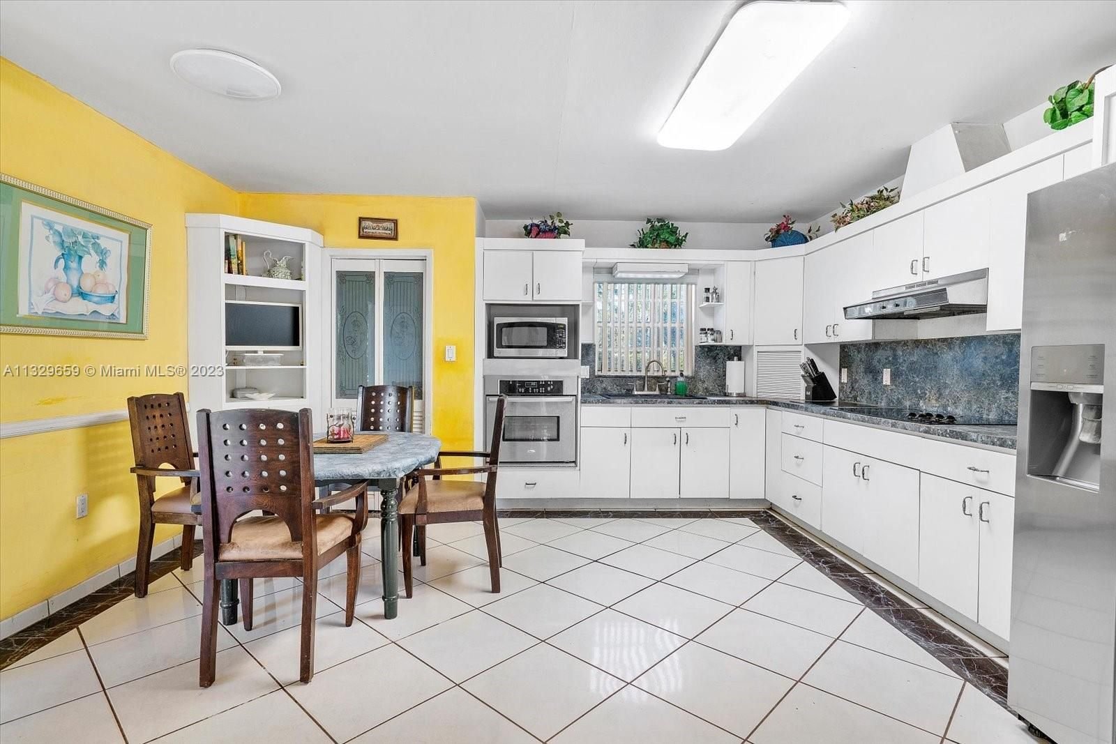 Real estate property located at 8000 184th St, Miami-Dade County, Cutler Bay, FL