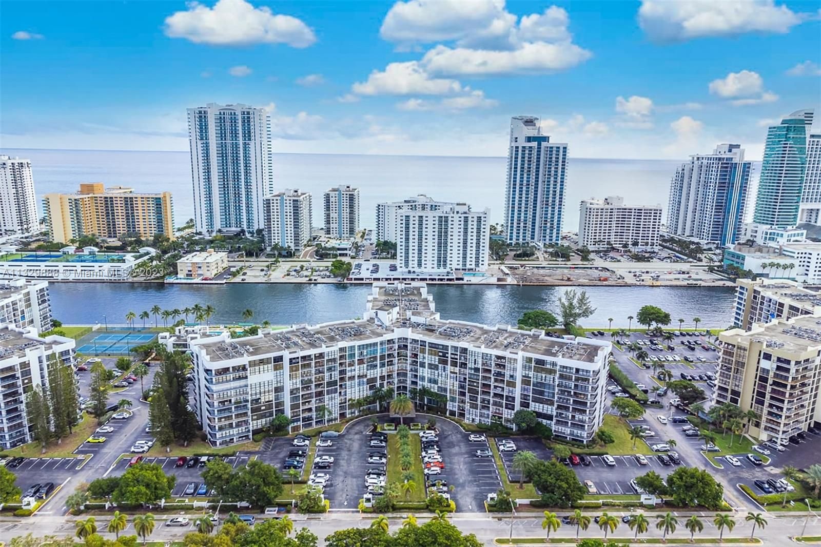 Real estate property located at 1000 Parkview Dr #231, Broward County, Hallandale Beach, FL
