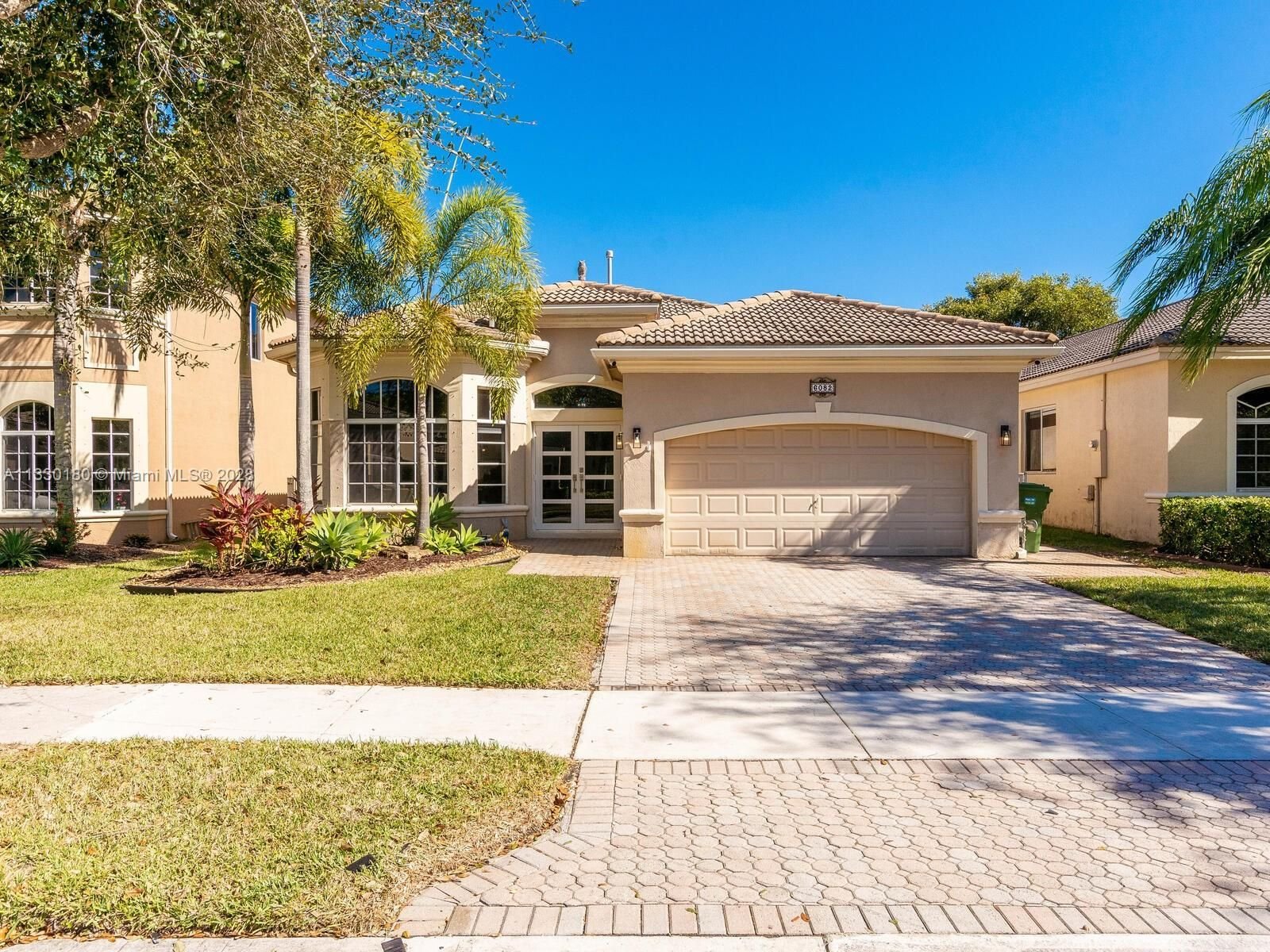 Real estate property located at 6082 195th Ave, Broward County, Pembroke Pines, FL