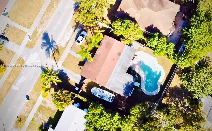 Real estate property located at 1270 210th Ter, Miami-Dade County, Miami, FL