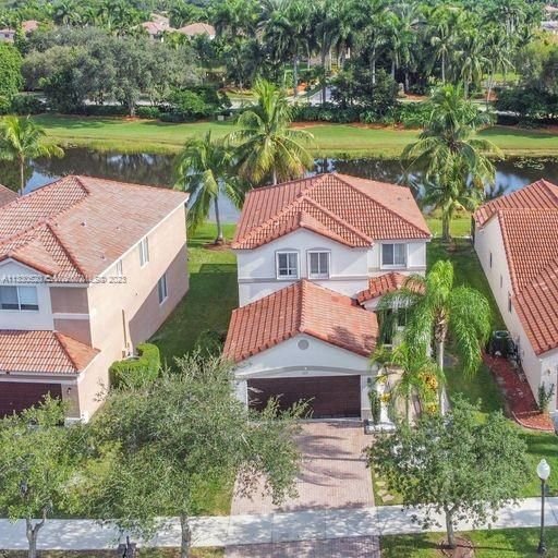 Real estate property located at 1317 Majesty Ter, Broward County, Weston, FL