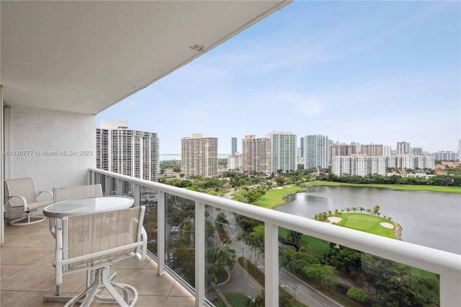 Real estate property located at 3675 Country Club Dr #2106, Miami-Dade County, Aventura, FL