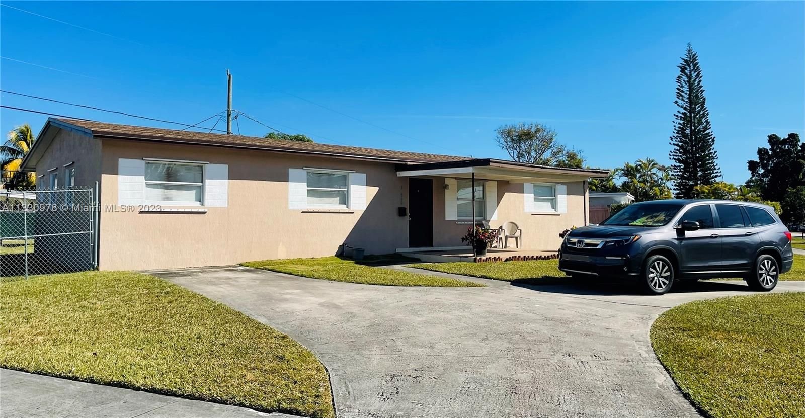 Real estate property located at 11785 187th St, Miami-Dade County, Miami, FL