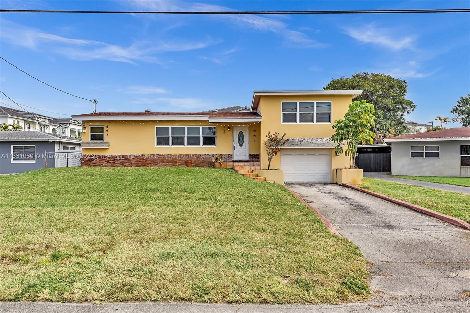 Real estate property located at 208 42nd Ave, Broward County, Plantation, FL
