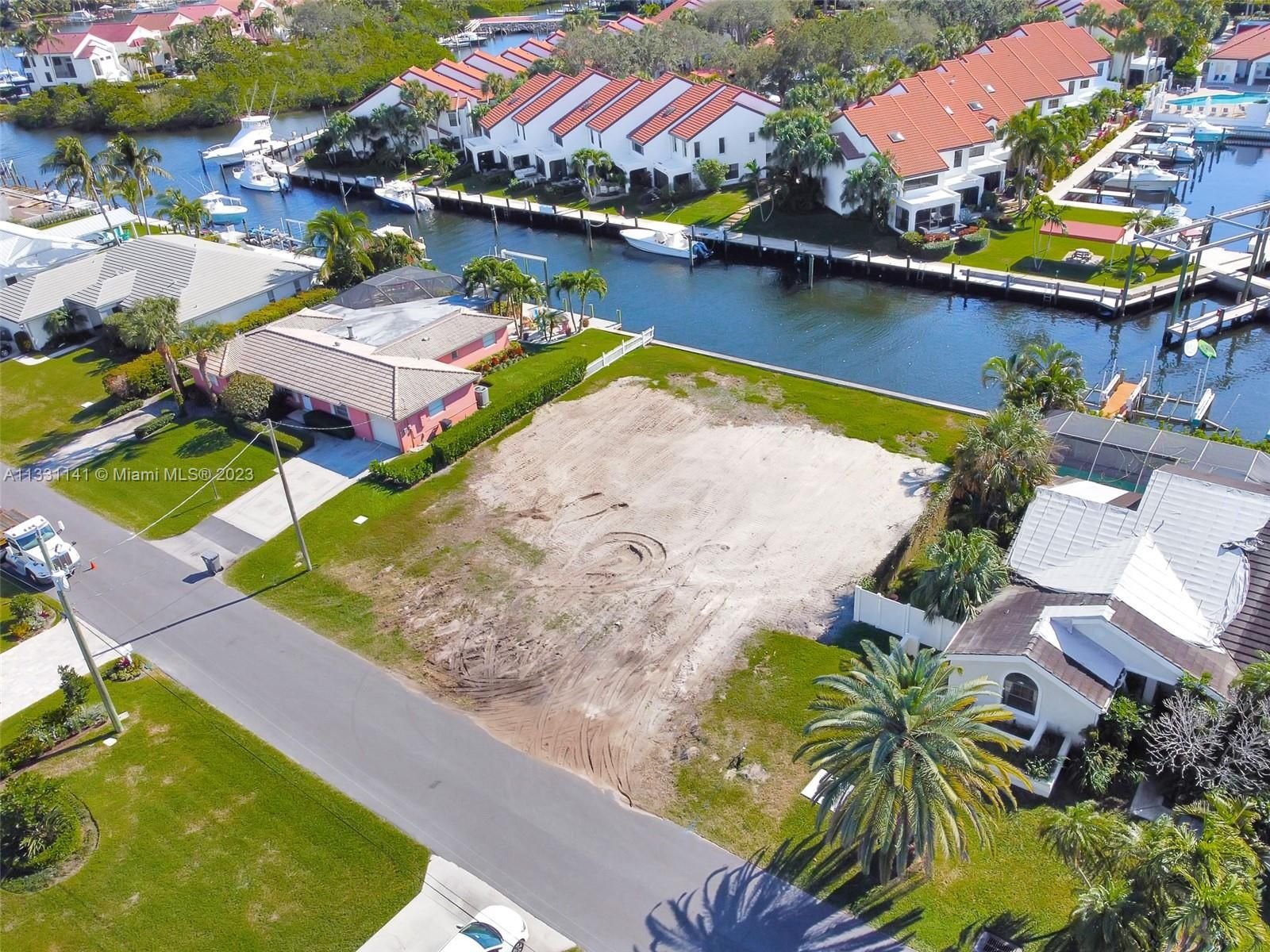 Real estate property located at 2400 Edward Rd, Palm Beach County, Palm Beach Gardens, FL