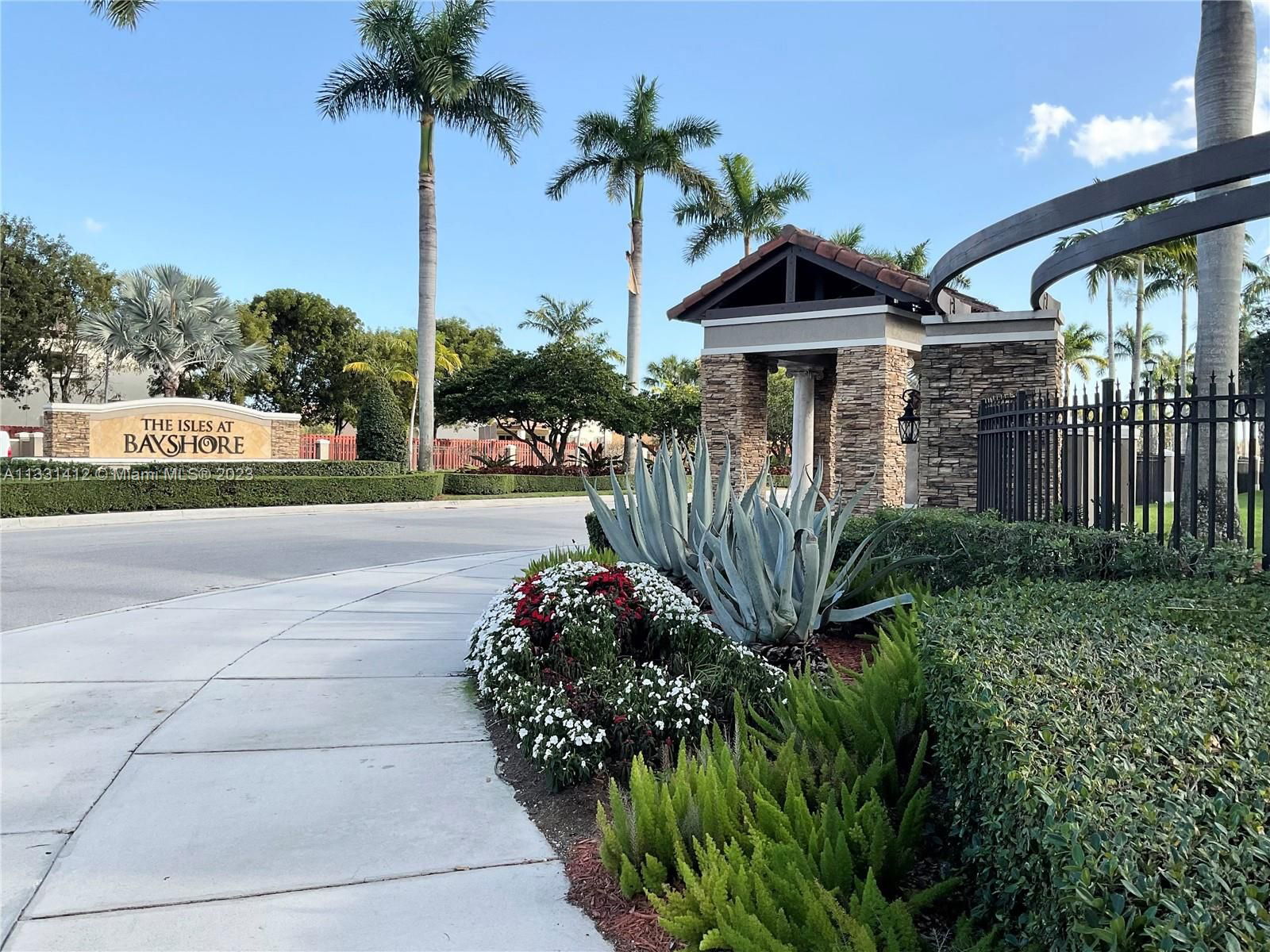 Real estate property located at 22141 87th Pl, Miami-Dade County, Cutler Bay, FL