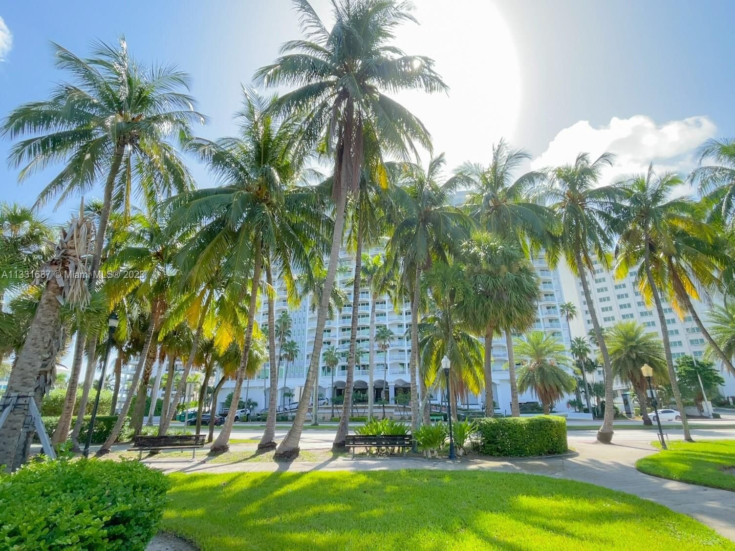 Real estate property located at 5401 Collins Ave #1016, Miami-Dade County, Miami Beach, FL