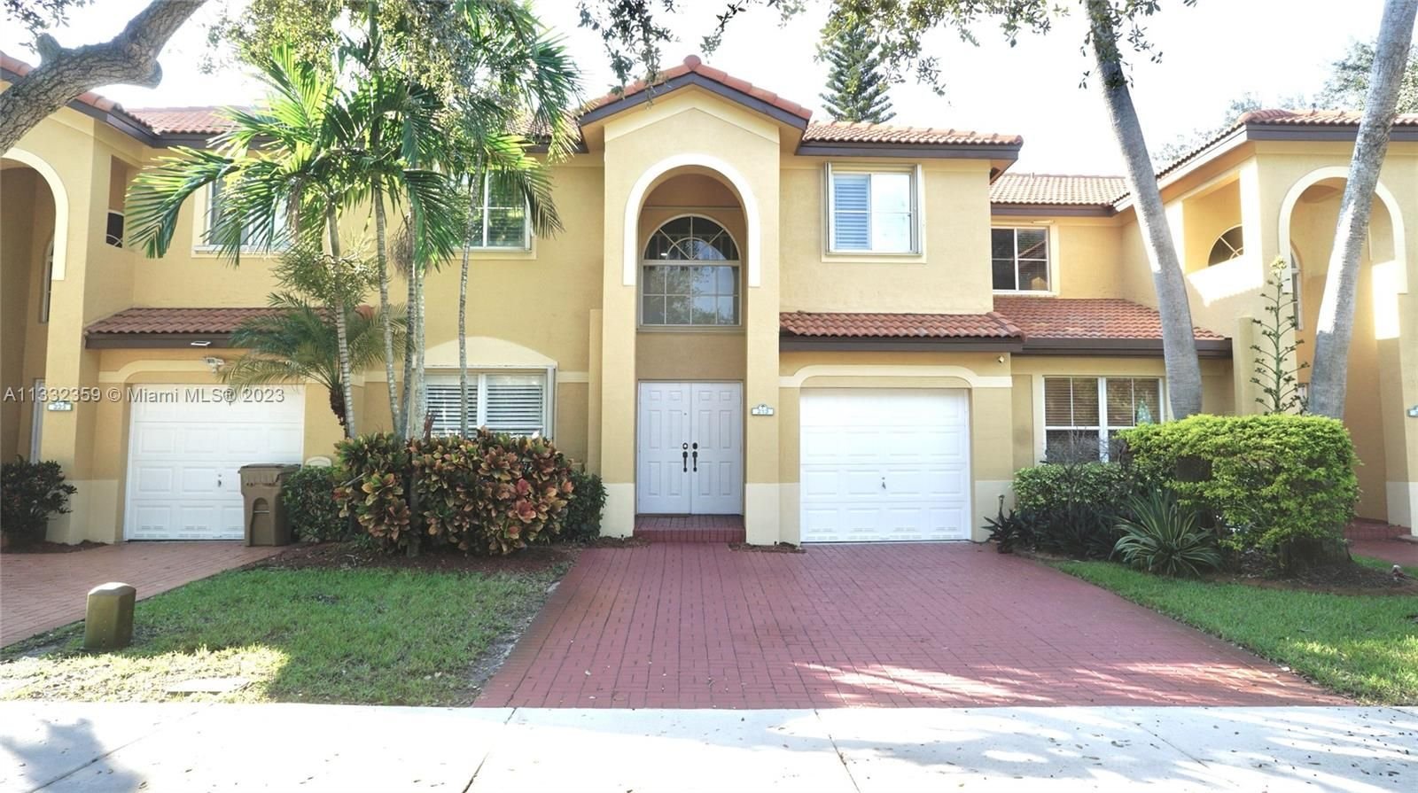 Real estate property located at 213 Forest Oak Cir #213, Broward County, Davie, FL